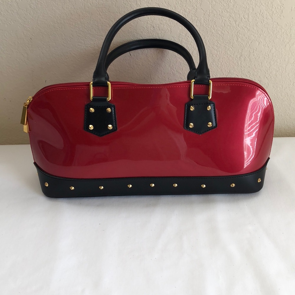 Hand bag
